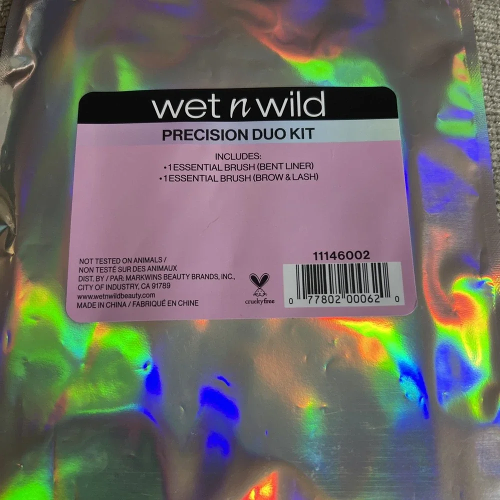 Wet N Wild Precision Duo Kit Brow & Lash‎ Comb, Bent Liner Brush Essential White